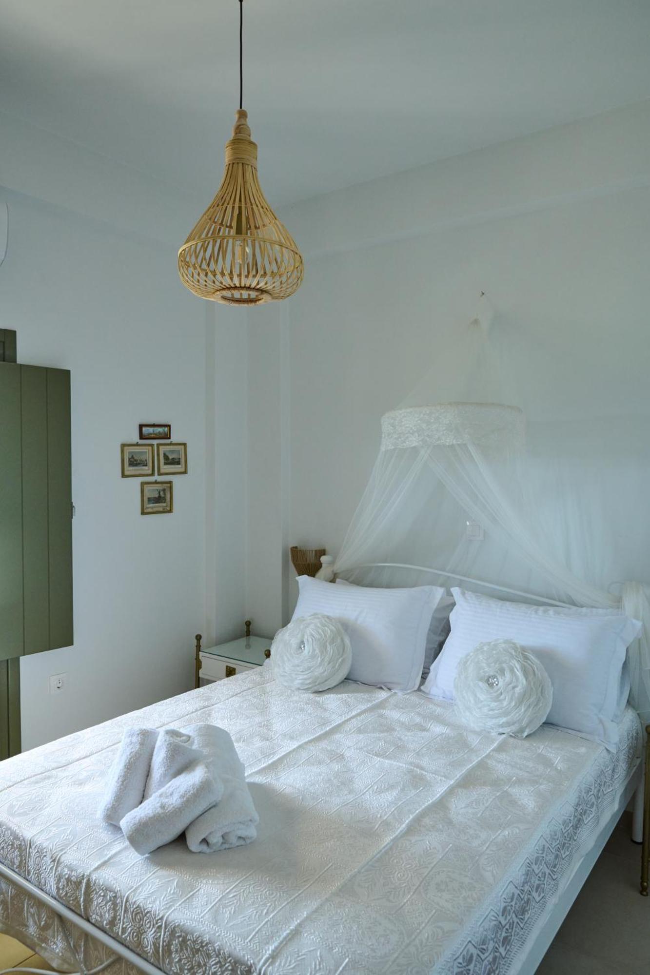 La Familia Luxury Private Maisonettes Near The Sea Gythio Ngoại thất bức ảnh
